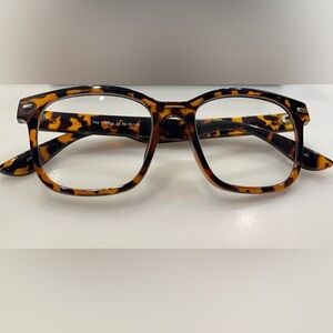 Privé Revaux (prescription) glasses.